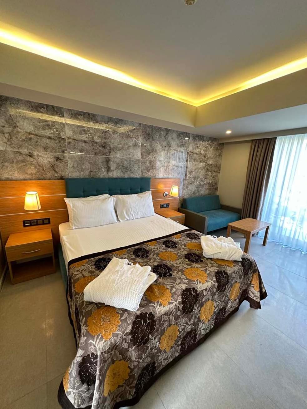 Ambrosia Hotel Beach & Spa Bitez Luaran gambar