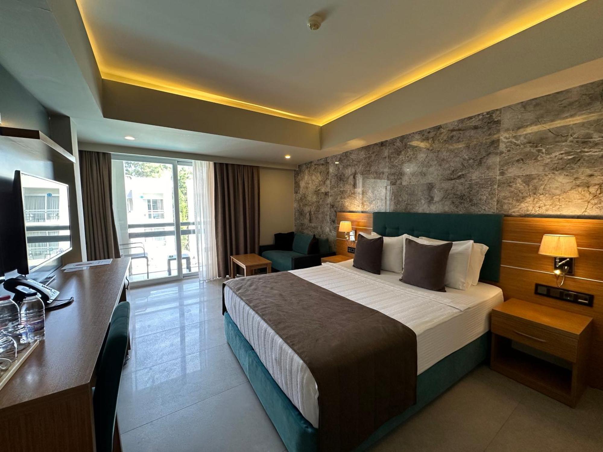 Ambrosia Hotel Beach & Spa Bitez Luaran gambar